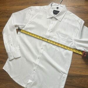 🐞LIMENS&GENTLE Button down white collar shirt Sz M luxury style one pocket NWOT